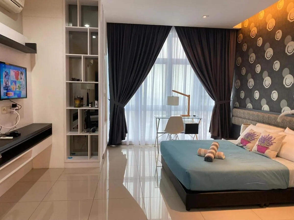 Cozy Studio Twin Galaxy Wifi Netflix 1-4Pax Johor Bahru 0*,