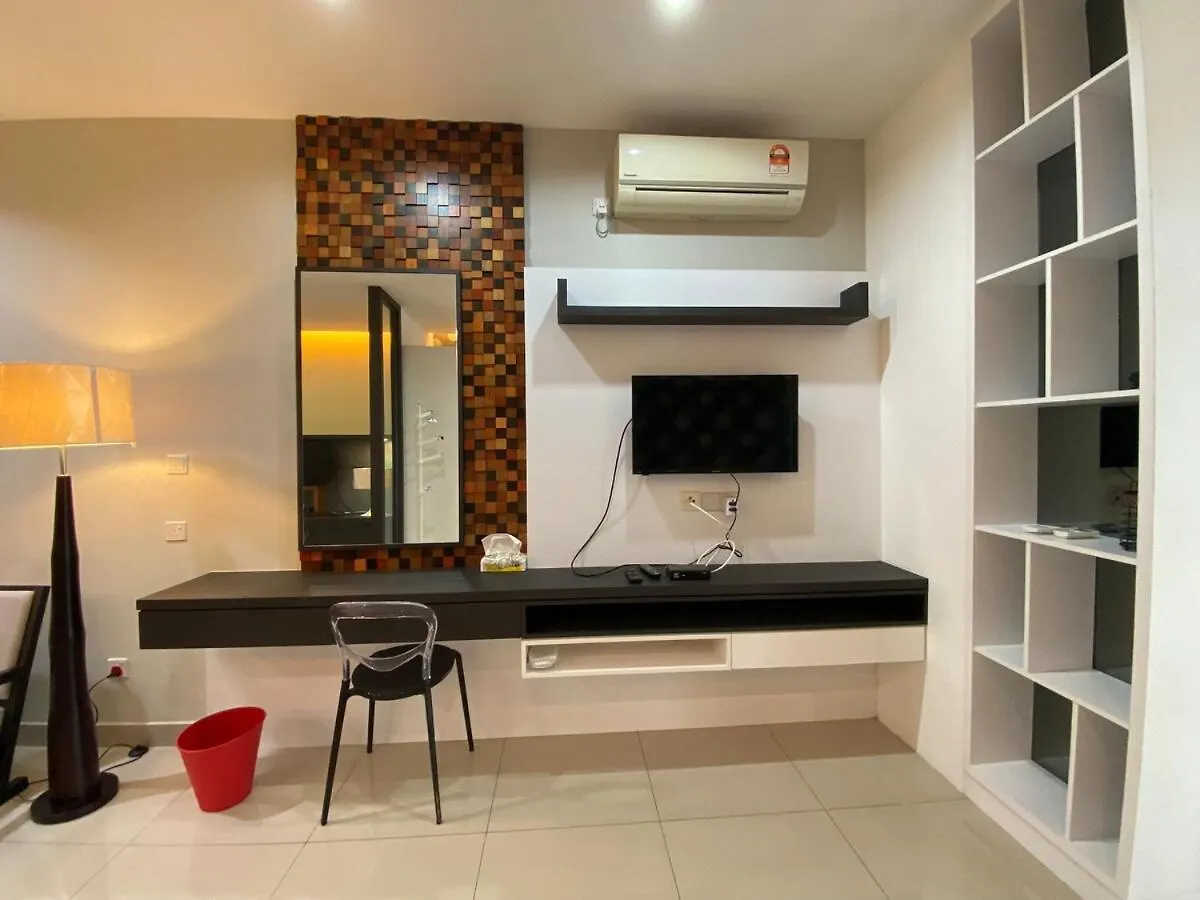 Cozy Studio Twin Galaxy Wifi Netflix 1-4Pax Johor Bahru
